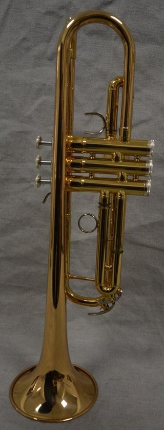 Trompeta Yamaha Sib 4335GII Lacada