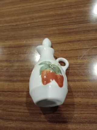 Galheteiro Porcelana Morangos