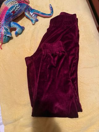 Pantalón jogger velour burdeos