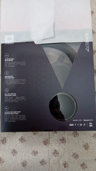 Auriculares Inalámbricos JBL Tune 570BT Negros