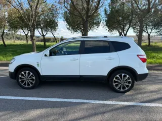 Nissan Qashqai+2 2010