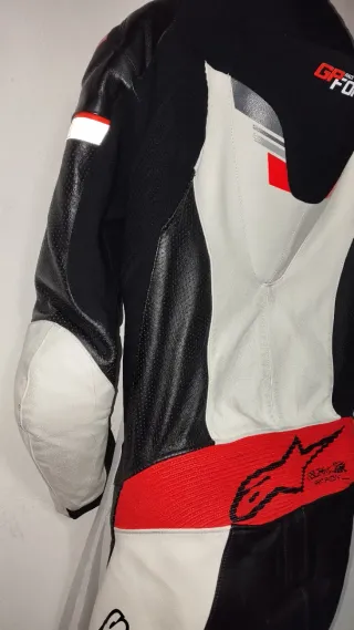 Mono Alpinestars GP Force V2 Chaser talla 50