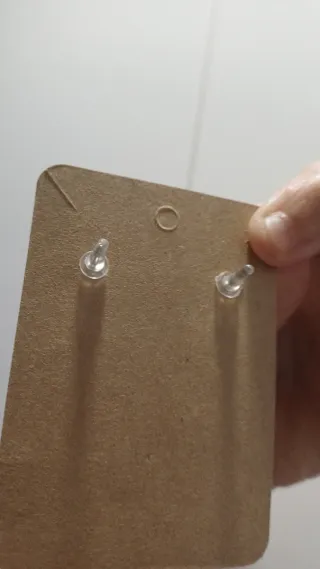 Pendientes elegantes rectangulares con piedras