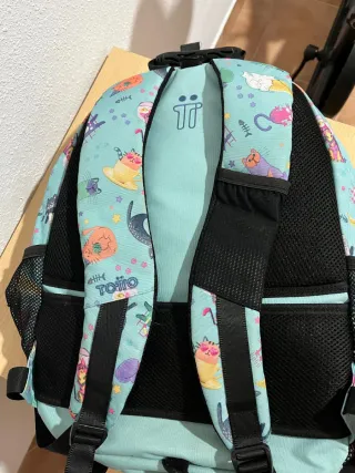 Mochila TOTO con estampado de gatos