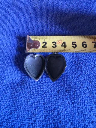 Relicario Antiguo Corazón Hierro