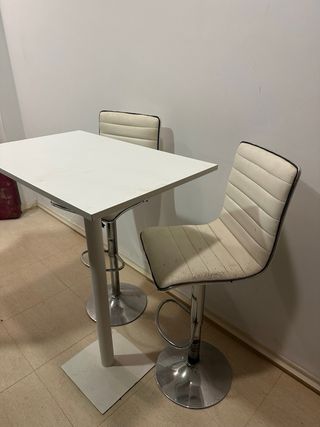 Juego de 2 Sillas Altas Cromadas