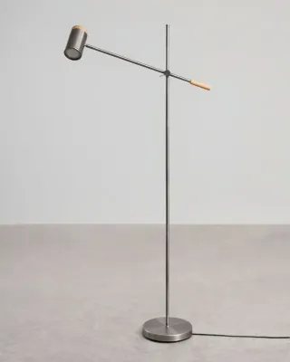 Lámpara de pie orientable blanca