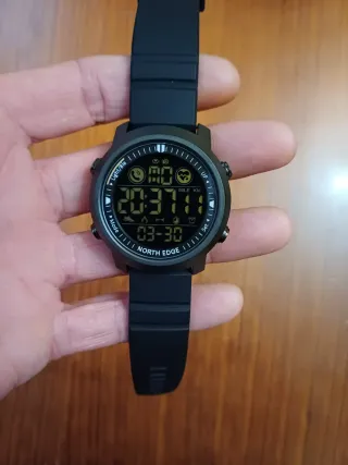 Reloj Deportivo North Edge WR50M NUEVO A ESTRENAR.