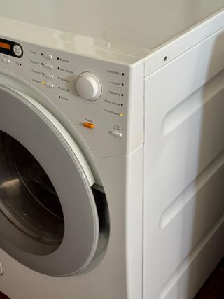 LAVADORA MIELE 8 KILOS EN BLANCO A+++