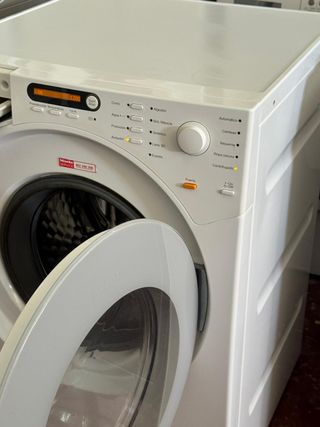 LAVADORA MIELE 8 KILOS EN BLANCO A+++