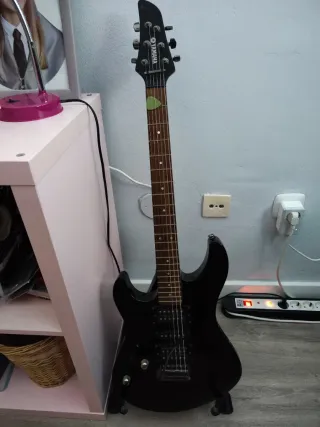 Guitarra Eléctrica Zurda + Amplificador Line 6