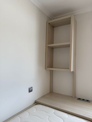 Conjunto Cama Nido con escritorio y Estanterías