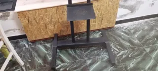 Soporte TV con Ruedas y Bandeja