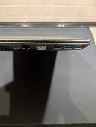 Portatile Acer 15,6 i3 7th Gen 8GB RAM SSD+HDD