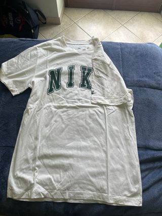Maglietta Nike bianca con logo