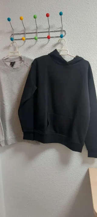 Lote 2 sudaderas: negra y gris