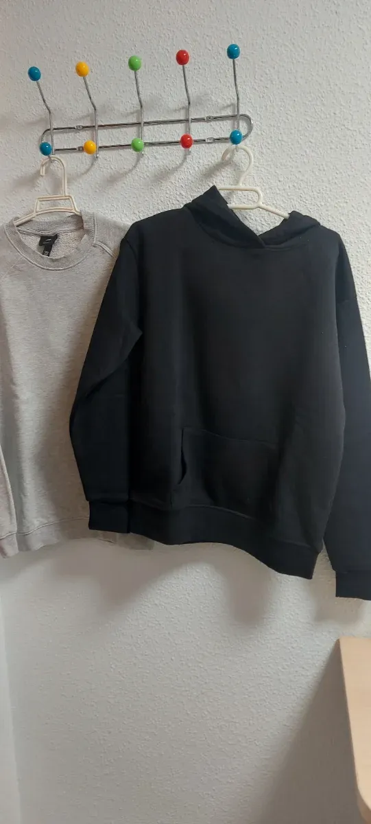 Lote 2 sudaderas: negra y gris