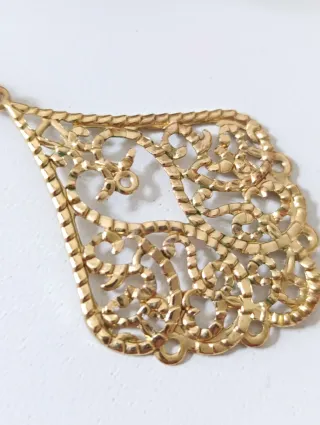 Pendientes dorados filigrana boho árabe