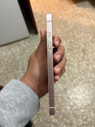iPhone 13 (Placa base dañada)
