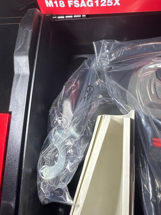 Amoladora Angular Milwaukee M18 FUEL