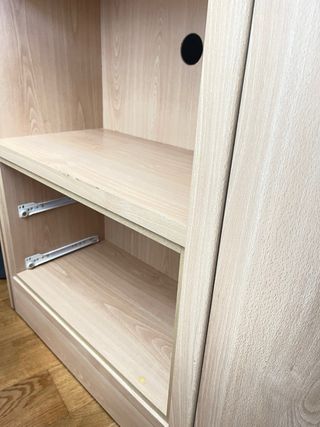Estantería de madera