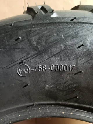 Neumáticod Quad 22x10-10