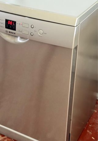 LAVAVAJILLAS BOSCH SILENCEPLUS EN INOX 3  BANDEJAS