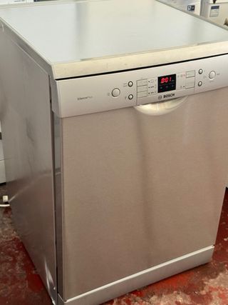 LAVAVAJILLAS BOSCH SILENCEPLUS EN INOX 3  BANDEJAS