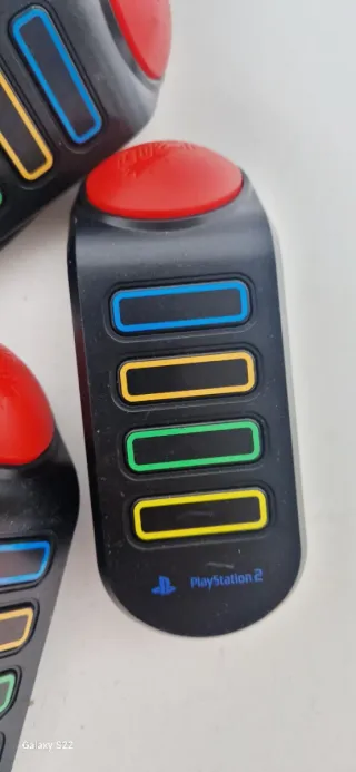 Buzz! Mandos para PlayStation 2 (4 unidades)