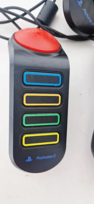 Buzz! Mandos para PlayStation 2 (4 unidades)