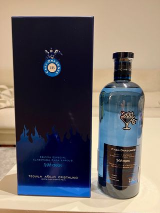 Tequila Casa Dragones 200 Copas Karol G