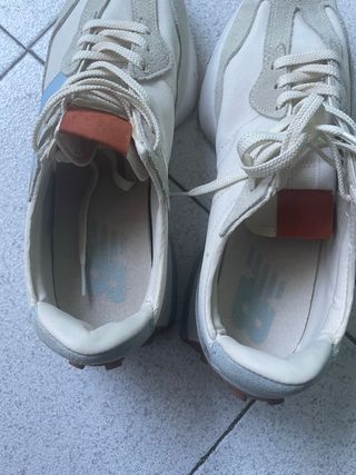 Se vende Zapatillas Beige