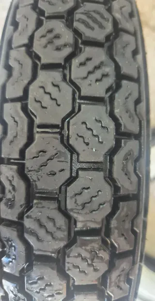 Neumático Continental 3.50-10 59J Tubeless Blanco