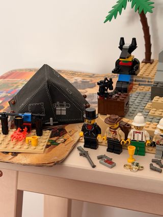 LEGO Adventurers 5978 Sphinx Secret Surprise 1998