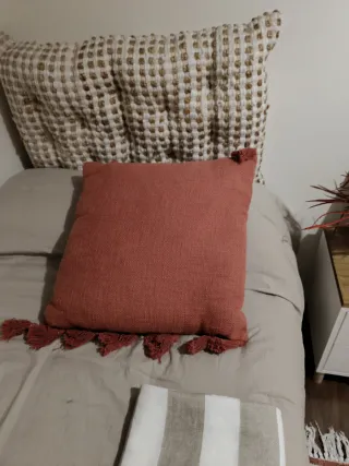 Set di 4 cuscini decorativi color granato