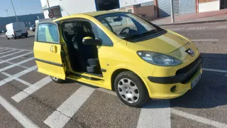 Peugeot 1007 2005