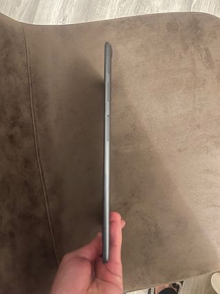 Samsung Galaxy Tab A 2019 con funda y teclado