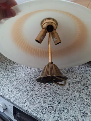 Lámpara techo 2 por 25 euros ,1 por 15 euros