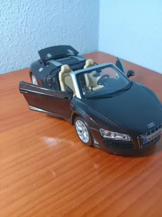 Coche a escala Audi R8 spyder