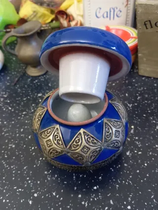 Posacenere marocchino in ceramica blu e oro