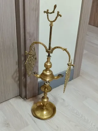 Colección antigua de bronce y latón no vale 13€