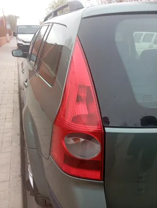 2 Pilotos Traseros Renault Megane 2 .