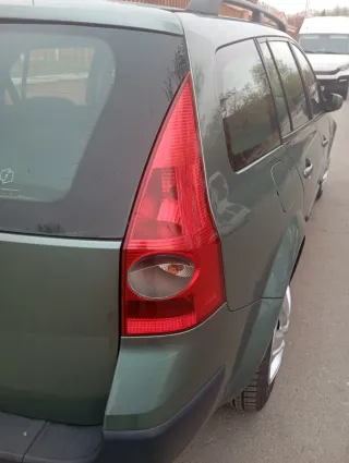 2 Pilotos Traseros Renault Megane 2 .