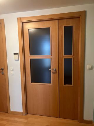 Conjunto de puertas de madera