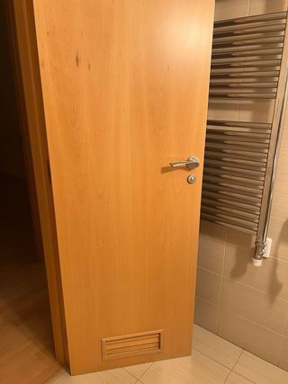 Conjunto de puertas de madera