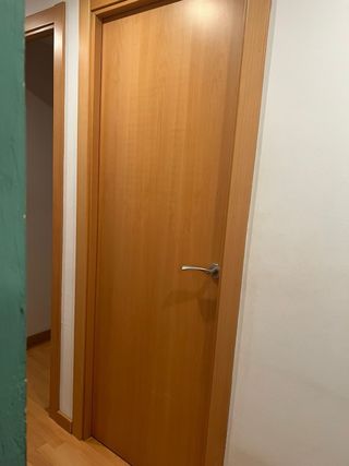 Conjunto de puertas de madera