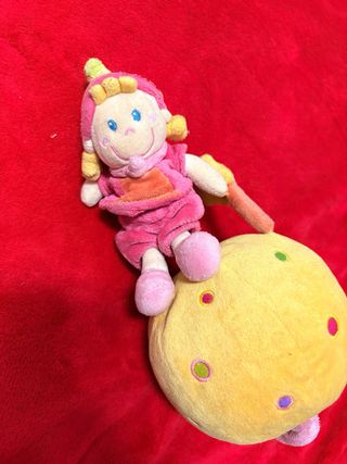 Peluche colgante para bebé