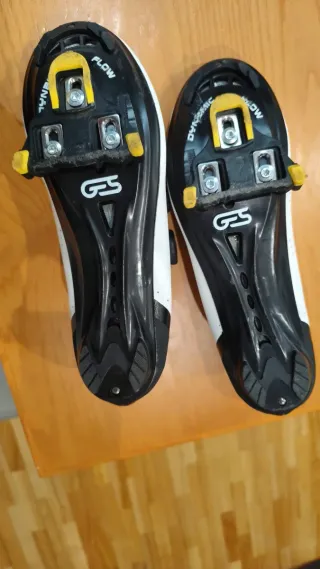 Zapatillas Ciclismo GES Pulse con calas número 42