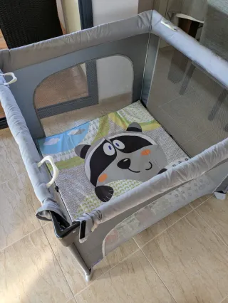 Parque infantil Chicco gris