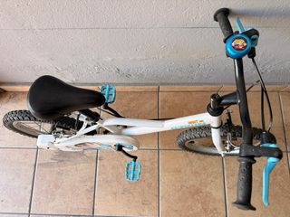 Bicicleta infantil Btwin 16 pulgadas.